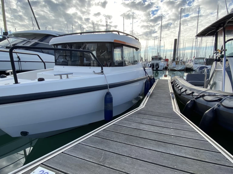 Motorboat to hire La Rochelle at the best price