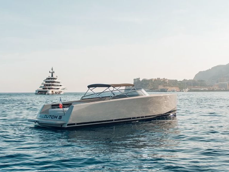 Yacht charter Monaco - VanDutch VanDutch 40 on SamBoat