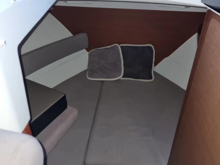 Yacht hire Opatija cheap Merry Fisher 795