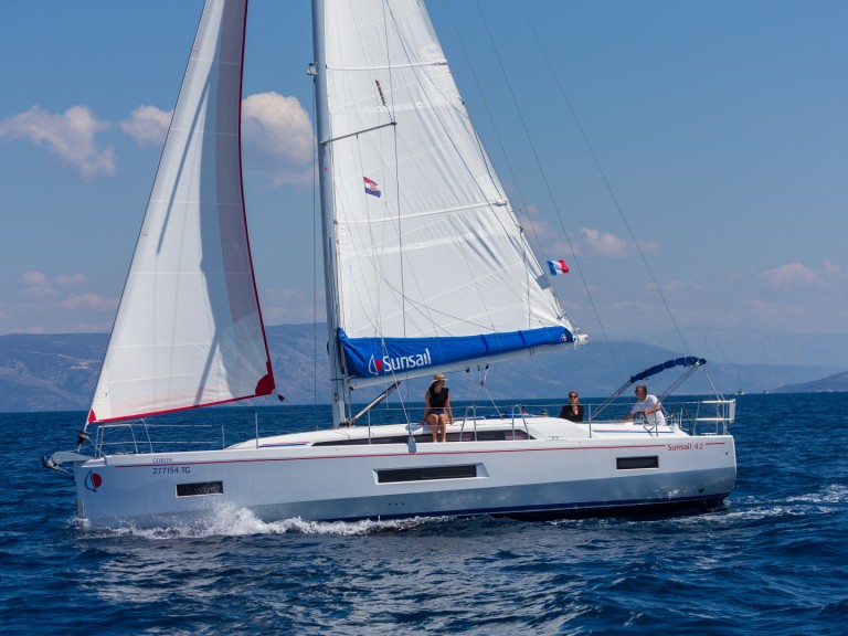 Hire Sailboat with or without skipper Bénéteau Rodney Bay