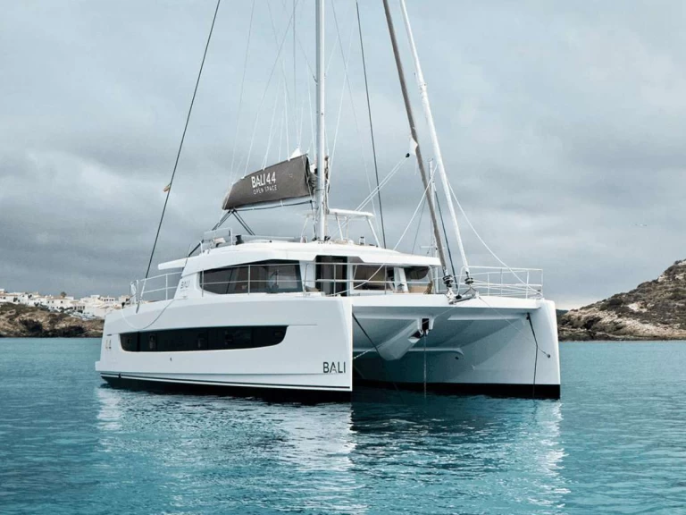 Hire a Bali MAH NA MAH NA British Virgin Islands (BVI)