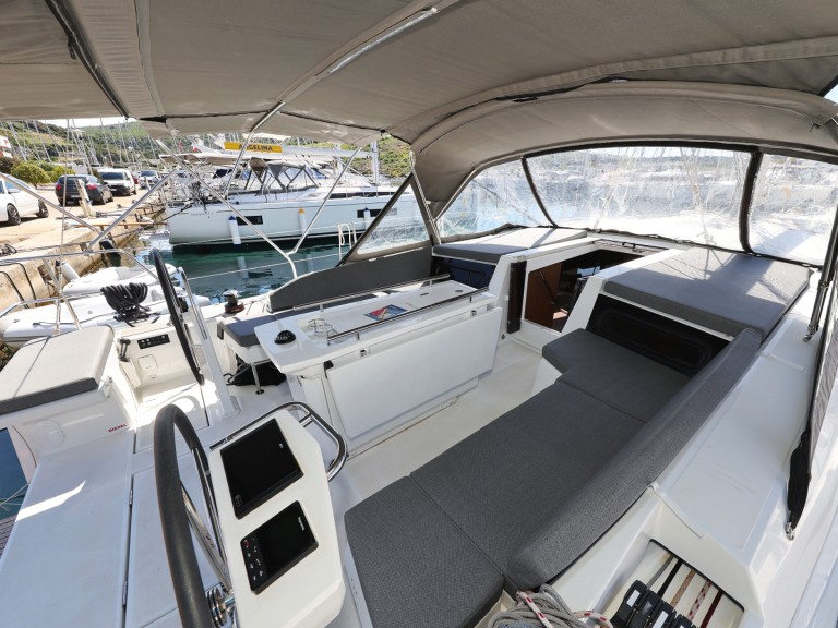 Yacht charter Primošten - Bénéteau Oceanis 46.1 on SamBoat