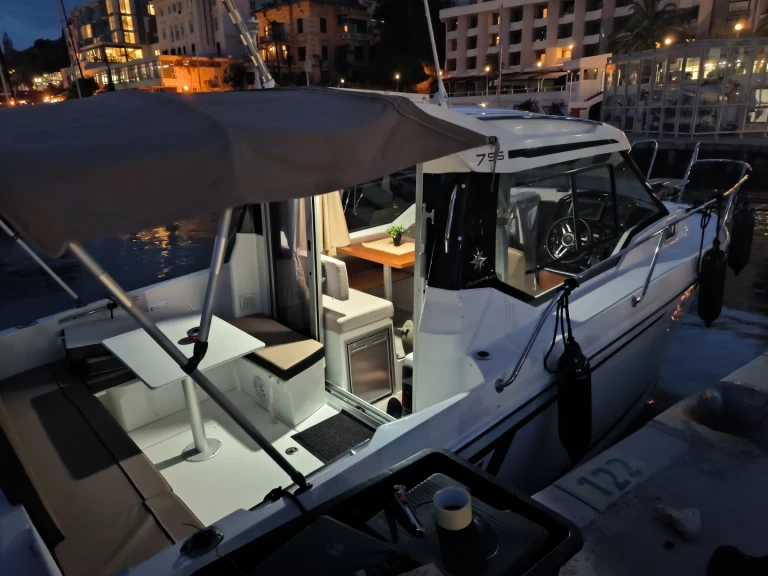 Motorboat hire in Opatija - Jeanneau Merry Fisher 795