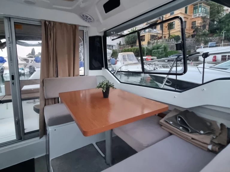Motorboat to hire Opatija at the best price