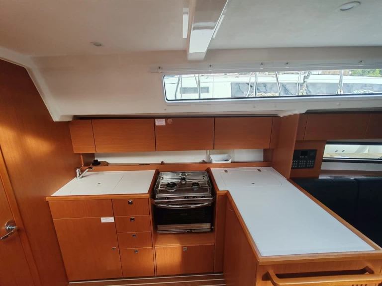 Yacht charter Drage - Bavaria Bavaria C42 on SamBoat
