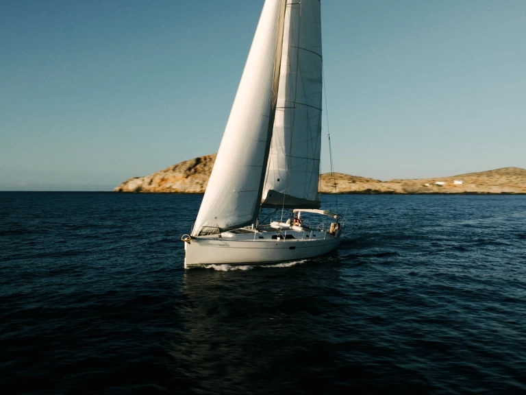 Sailboat hire in Heraklion - Hanse Hanse 430 E