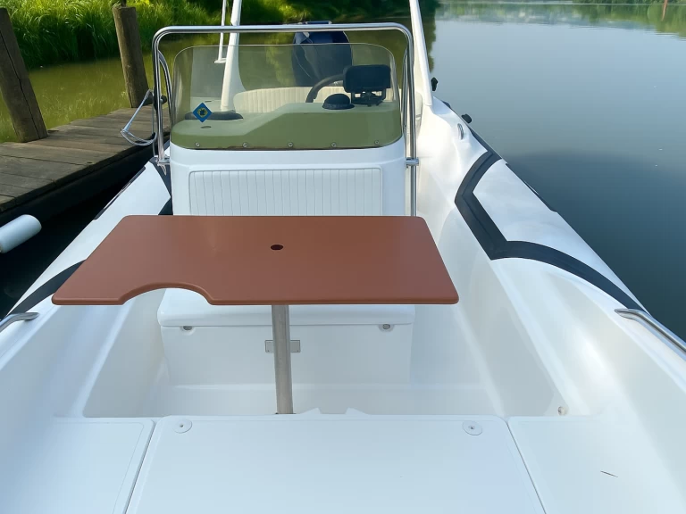 Yacht hire Cavalaire-sur-Mer cheap Zar 53