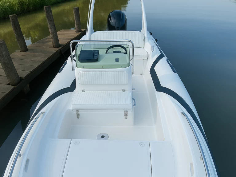 Charter a Zar Zar 53 in Cavalaire-sur-Mer on Samboat