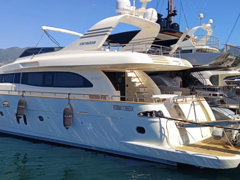 Hire a Canados Canados 50 Castellammare di Stabia