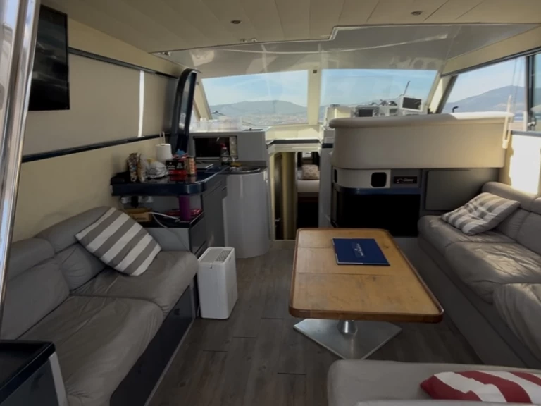Motorboat to hire Vigo at the best price