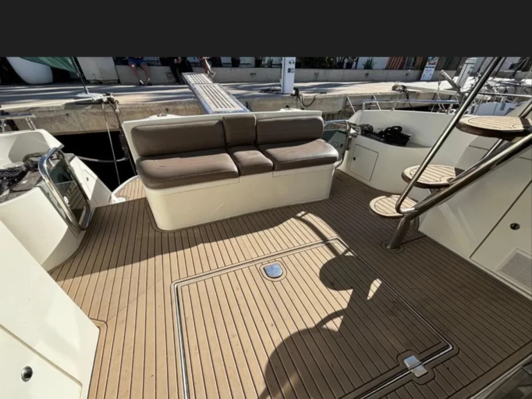 Azimut Azimut 52 Fly charter bareboat or skippered in  Torrevieja
