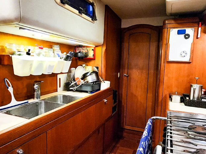 Yacht hire Porto San Paolo cheap Oyster 47