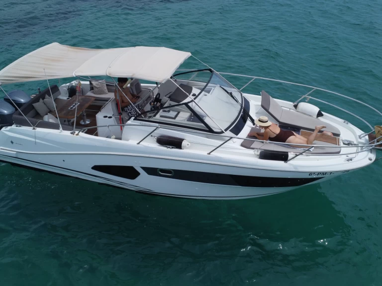 Hire Motorboat with or without skipper Jeanneau Puerto Portals