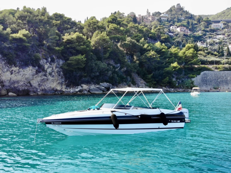 Hire Motorboat Tullio-Abbate with a boat licence