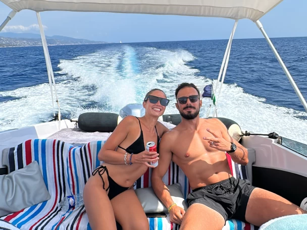Motorboat to hire Menton at the best price