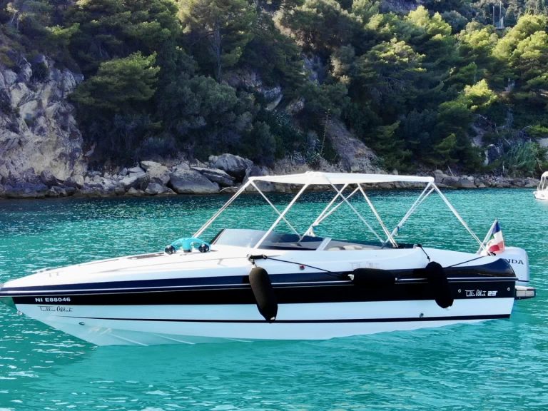 Charter a Tullio-Abbate Mito 23 in Nice Ferry Port on Samboat