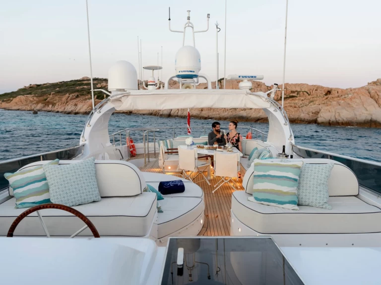 Hire Luxury Yacht Fipa Italiana Yachts with a boat licence