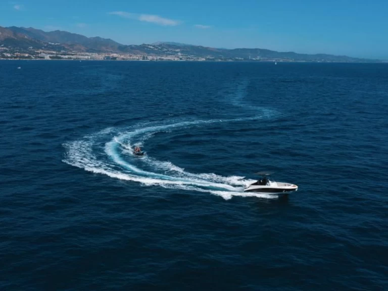Hire Motorboat with or without skipper Suzuki Marbella