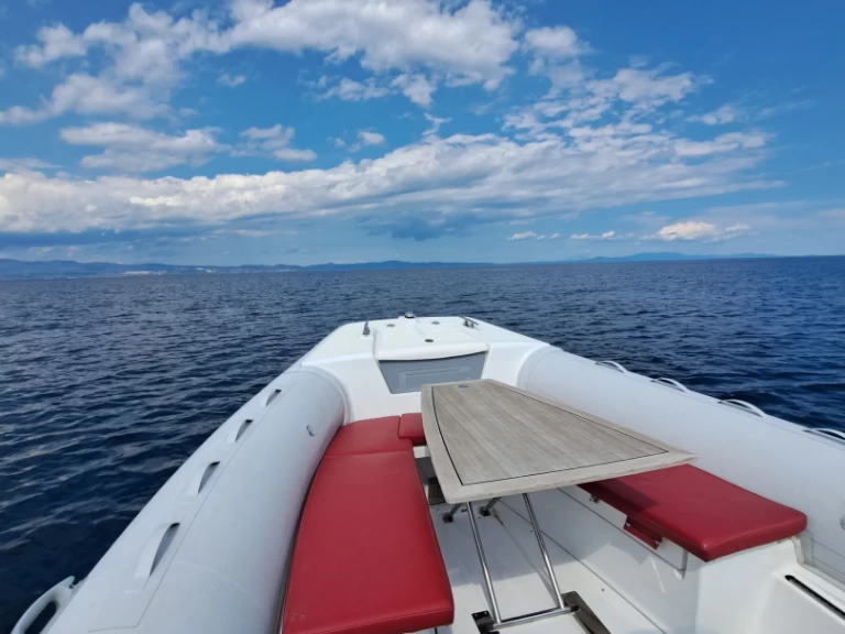 Yacht charter Nea Potidaia - Pirelli PZERO770 on SamBoat