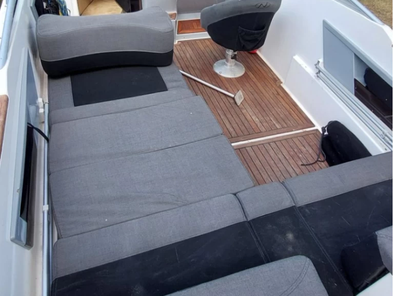 Hire Motorboat Nordkapp with a boat licence