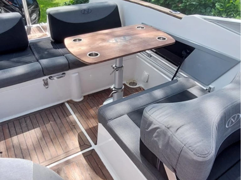 Motorboat to hire Porto-Vecchio at the best price