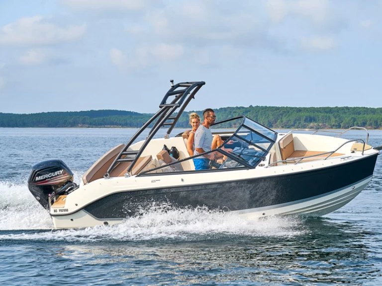 Yacht hire Altea cheap Activ 605 Bowrider