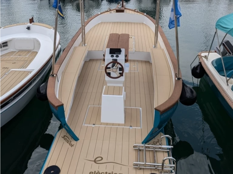 Yacht hire Marina de Palamós cheap 800