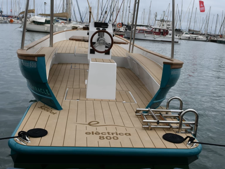 Motorboat hire in Marina de Palamós - Electric Inside Boats 800