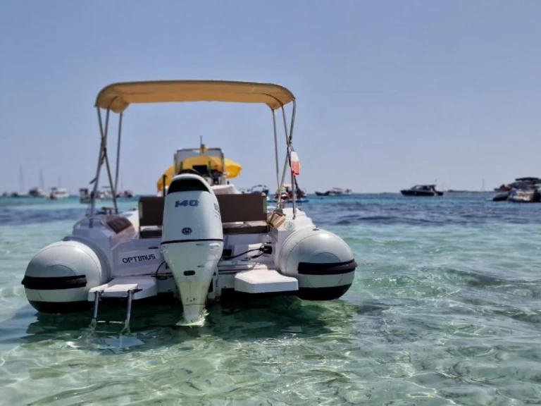 Charter a Ranieri Cayman 21 Sport in Mandelieu-la-Napoule on Samboat