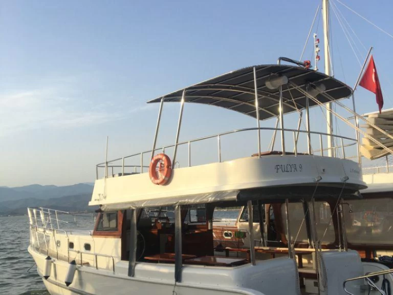 Motorboat to hire Kaş at the best price
