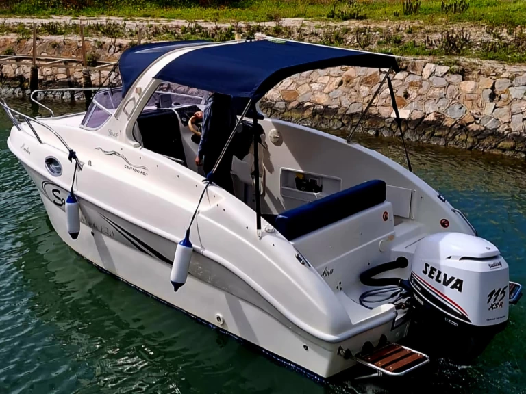 Hire a Orizzonti Syros 190 La Spezia