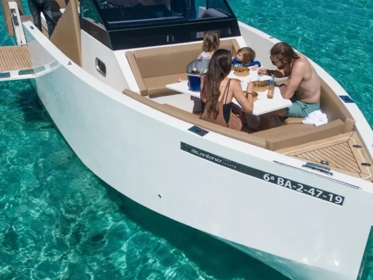 Yacht charter Ibiza Magna - De Antonio D33 Open D33 on SamBoat