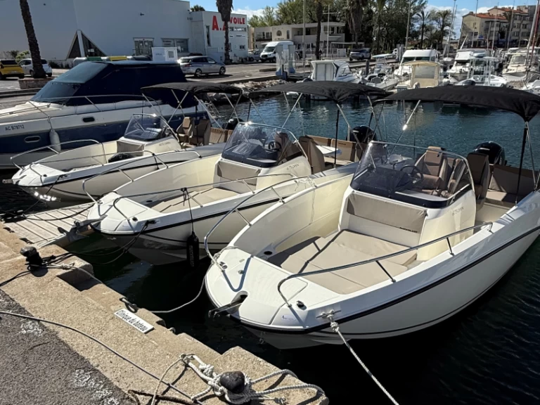 Quicksilver Activ 675 Open charter bareboat or skippered in  Saint-Cyprien