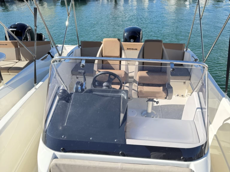 Hire a Quicksilver Activ 675 Open Saint-Cyprien