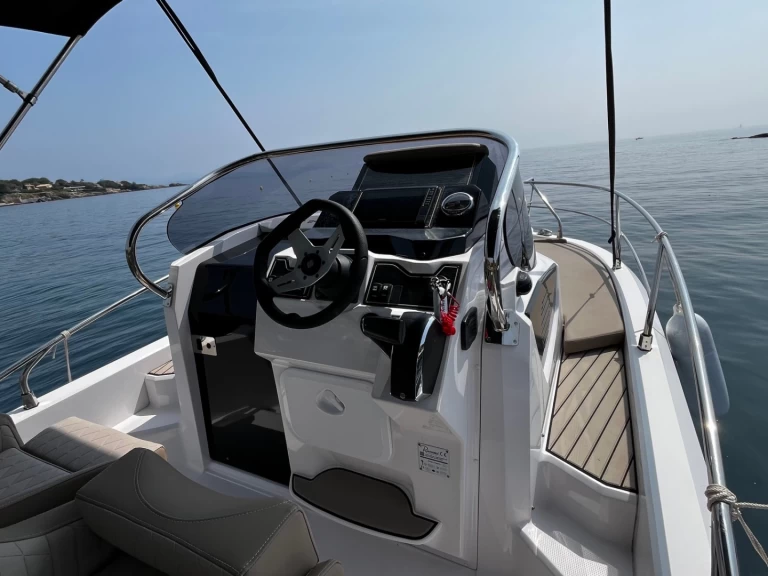 Hire Motorboat with or without skipper Ranieri Saint-Raphaël