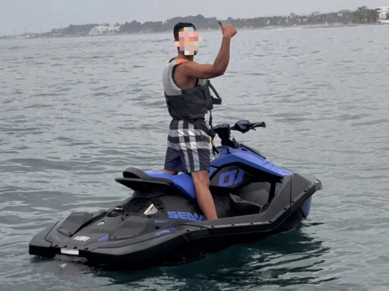 Charter a Bombardier sea-doo in Puerto Banús on Samboat