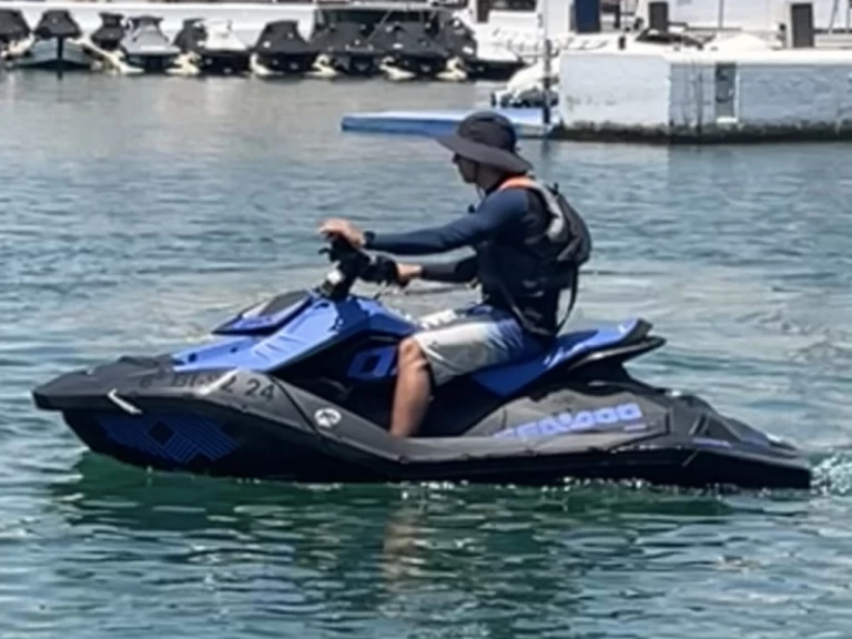 Hire Jet ski with or without skipper Bombardier Puerto Banús