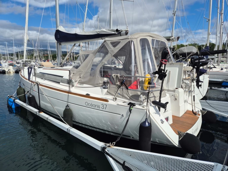 Bénéteau Oceanis 37 charter bareboat or skippered in  Hjellestad