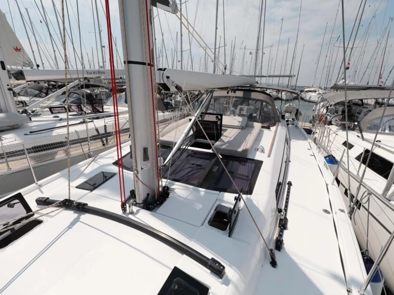 Sailboat hire in Trogir - Dufour Dufour 56 Exclusive