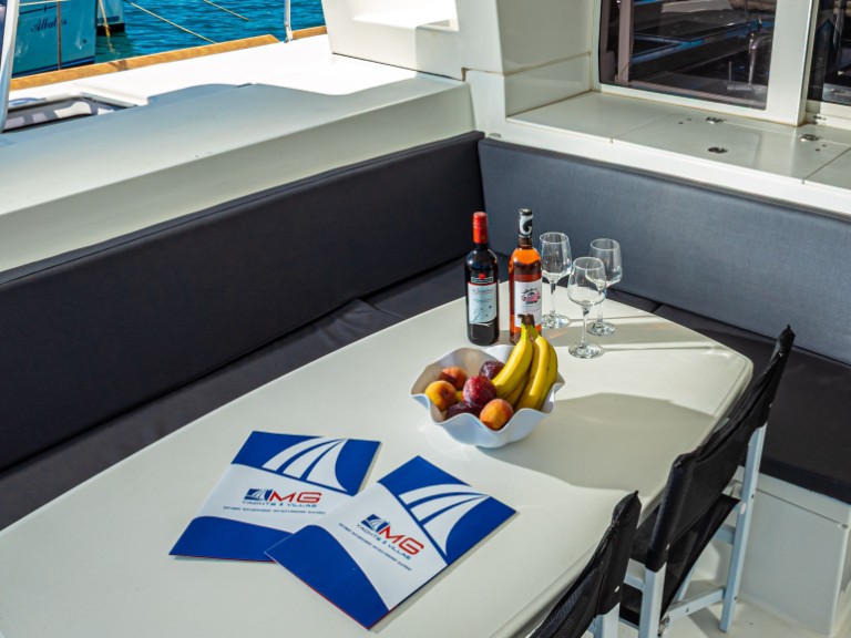 Catamaran to hire Pálairos at the best price