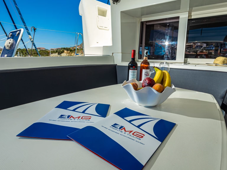 Yacht charter Pálairos - Lagoon Lagoon 450 F on SamBoat