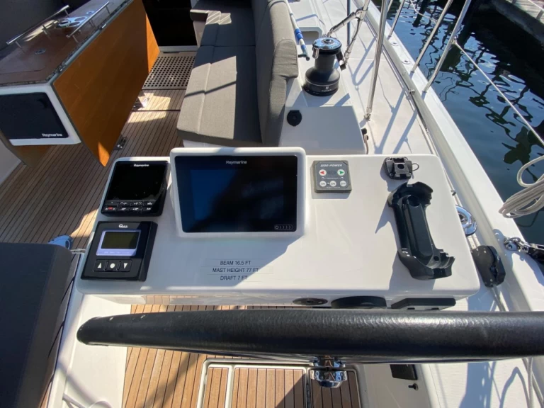 Hire a Dufour Dufour 530 Annapolis