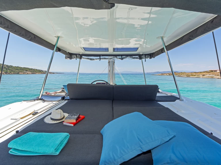 Charter a Lagoon Lagoon 46 in Alimos on Samboat