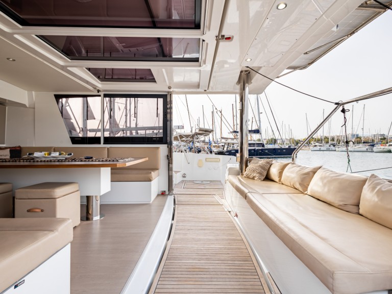 Yacht hire Lefkáda cheap Bali 4.8