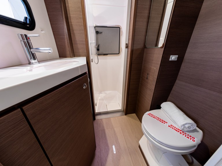 Catamaran hire in Lefkáda - Bali Bali 4.8