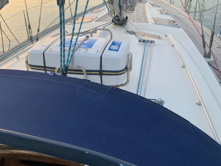 Charter a Bavaria Bavaria 50 in Marseille on Samboat