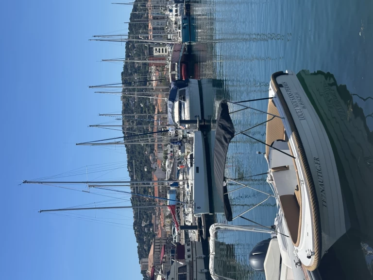 Yacht charter Sète - Qfiber Gentle tender 555 on SamBoat