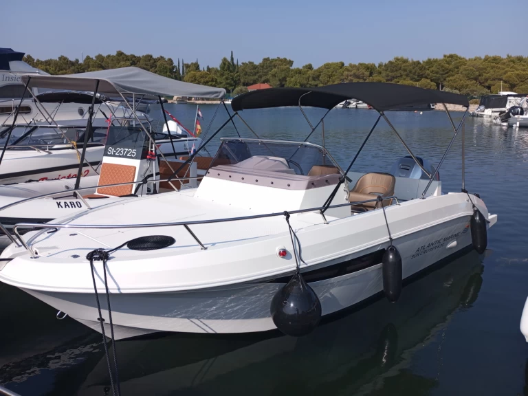 Yacht charter Šibenik - Atlantic Sun Cruiser 630 on SamBoat
