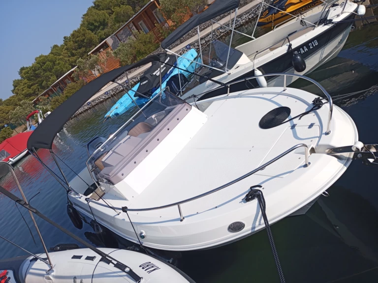 Hire a Atlantic Sun Cruiser 630 Šibenik