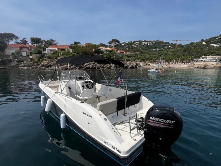 Hire a Quicksilver Activ 675 Open Saint-Aygulf